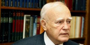 Ο Παπούλιας ζήτησε να μειωθεί ο μισθός του
