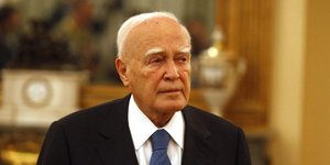 Απογοήτευση Παπούλια για το υπό κατασκευή κτίριο της ελληνικής πρεσβείας στο Βερ