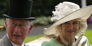 Ο πρίγκιπας Κάρολος και η Καμίλα /Φωτογραφία: AP