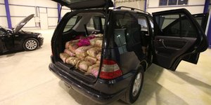 Με καλυμμένα πρόσωπα στον Εισαγγελέα τα μέλη του καρτέλ ηρωίνης -Βίντεο ντοκουμέ