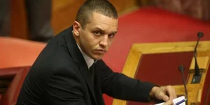 Αμερικανοί ρατσιστές βγάζουν «κίτρινη κάρτα» στον Κασιδιάρη και αμφισβητούν το α