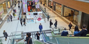 Στην Ελλάδα δεν συμφωνούν ούτε για το άνοιγμα των καταστήματων τις Κυριακές