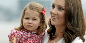 Η Κέιτ Μίντλετον με την κόρη της Σάρλοτ. Φωτογραφία: Splash News