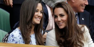 Οι μέχρι πρότινος αγαπημένες αδερφές