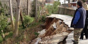 «Καταρρέει» το Μέτσοβο – Επεσαν 5 σπίτια λόγω των κατολισθήσεων