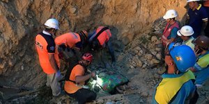 φονική κατολίσθηση/Φωτογραφία: AP