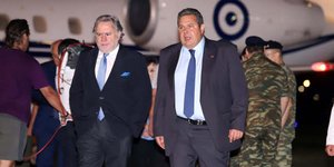 Ο κ. Κατρούγκαλος με τον κ. Καμμένο