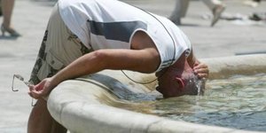 «Λιώνει» η χώρα στους 40 βαθμούς Κελσίου – Έρχεται νέα άνοδος της θερμοκρασίας