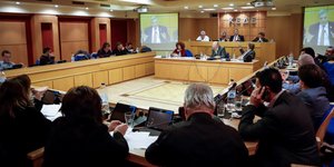 Συνεδρίαση της ΚΕΔΕ (Φωτογραφία: EUROKINISSI/ΠΑΝΑΓΙΩΤΗΣ ΣΤΟΛΗΣ)
