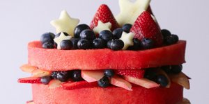 Τούρτα καρπούζι (Φωτογραφία: Pinterest @wifemamafoodie)