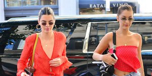 H Kένταλ Τζένερ και η Μπέλα Χαντίντ/ Φωτογραφία: © Splash / Ideal Image