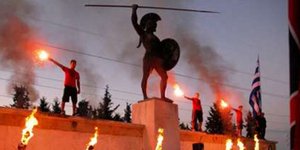 Financial Times: Σε κίνδυνο η Δημοκρατία στην Ελλάδα