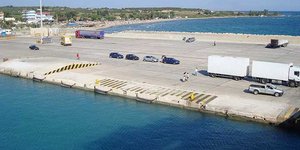 Συναγερμός στο λιμάνι της Κυλλήνης - Βρέθηκε νάρκη στη θάλασσα