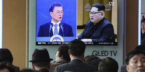Την Παρασκευή η συνάντηση των ηγετών Βόρειας και Νότιας Κορέας (Φωτογραφία: AP/ Ahn Young-joon)
