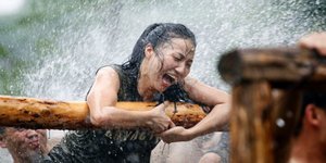 Γυναίκες σωματοφύλακες πλουσίων: Η νέα αμφιλεγόμενη μόδα που κάνει θραύση στην Κ