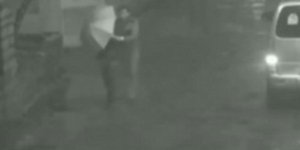 Απίστευτη βαρβαρότητα: Την έριξε στον υπόνομο για να μην πληρώσει τα χρέη του -Π