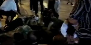 Αυτοκίνητο έπεσε σε πεζούς στην Κίνα