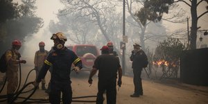 πυρκαγιά στην Κινέτα/Φωτογραφία: Eurokinissi/ΣΤΕΛΙΟΣ ΜΙΣΙΝΑΣ