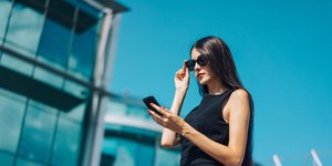 Φραγή στα κινητά /Φωτογραφία: Shutterstock