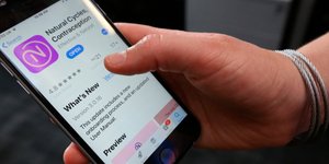 Πάνω από 70 εταιρείες γνωρίζουν κάθε στιγμή τη θέση μας / Φωτογραφία: AP Images