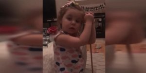 H 3χρονη Κίνλεϊ ΜακΦέτριτζ . Φωτογραφία: YouTube