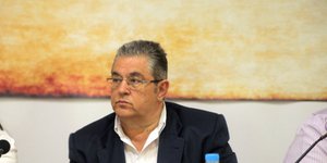 «Ναι μεν αλλά» από το ΚΚΕ για το δημοψήφισμα