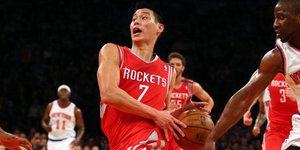 Εσπασαν το εντός έδρας αήττητο των Νικς οι Ρόκετς [βίντεο]