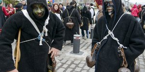 Κωδωνοφόροι στη Θεσσαλονίκη (Φωτο: MOTIONTEAM/ΓΙΩΡΓΟΣ ΚΩΝΣΤΑΝΤΙΝΙΔΗΣ)