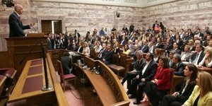 Ποιοί καταψηφίζουν και ποιοί θα παραιτηθούν από το ΠΑΣΟΚ