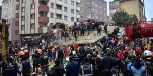 Αυξάνεται ο αριθμός των νεκρών(Φωτο: DHA via AP)