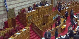 Κωνσταντοπούλου-Χριστοφιλοπούλου δεν πήραν το βλέμμα τους από την κάλπη του Βενι