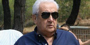 Ο Κοντομηνάς δίνει τις μετοχές του Alpha ενέχυρο για να καλύψει τα δάνεια του ΤΤ