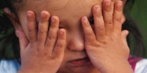 Κοριτσάκι στα... αζήτητα στο Βόλο -Το βρήκαν αστυνομικοί στο δρόμο