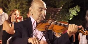 O συγκλονιστικός αποχαιρετισμός στον σπουδαίο Γιώργο Κόρο: Εκλαψαν τα βιολιά που