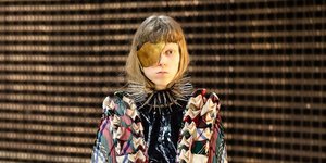 Moντέλο στο σόου του οίκου Gucci/ Φωτογραφία: Splash/Ideal image