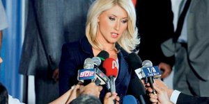 Τι απαντά η Σία Κοσιώνη για τη διαγραφή της από την ΕΣΗΕΑ [εικόνες]