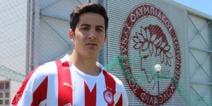 Στον Ολυμπιακό και επισήμως ο Μανωλάς