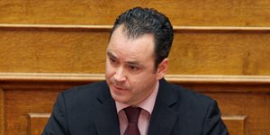 Άγνωστοι έσπασαν το αυτοκίνητο του βουλευτή της ΝΔ Κώστα Κουκοδήμου