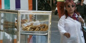 Το μικρό... μαγαζί ενός κουλουρατζή /Φωτογραφία Αρχείου: Ιntime News