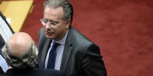 Κουμουτσάκος: Μας ανησυχεί η διαπραγμάτευση Τσίπρα για το Σκοπιανό