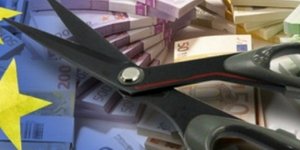 Αγριεύει το παζάρι για το ελληνικό χρέος 