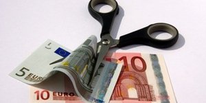 Η επαναγορά ομολόγων θα είναι εθελοντική και όχι προαπαιτούμενο για τη δόση