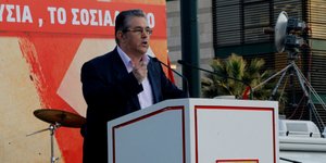 Κουτσούμπας για Τσίπρα: Μαζεύει συστατικές επιστολές από τις ΗΠΑ και Ευρωπαϊκή Έ