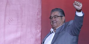 Οι ευχές Κουτσούμπα για τα Χριστούγεννα: Να καταφέρουμε αυτό που μοιάζει άπιαστο /Φωτογραφία: Intime News