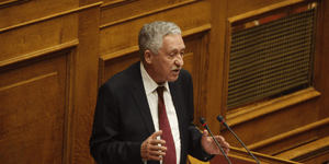 Κουβέλης: «Ο εύκολος πολιτικός λόγος δεν είναι υπεύθυνος ούτε χρήσιμος»