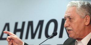 Κουβέλης: Δεν αποκλείει το ενδεχόμενο αλλεπάλληλων εκλογικών αναμετρήσεων