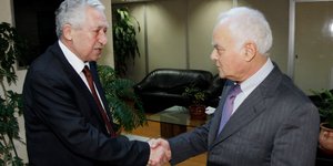 Ενημέρωση Μανιτάκη σε Κουβέλη για τις απολύσεις από το Δημόσιο