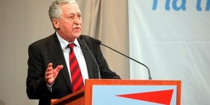 Κουβέλης σε Κομισιόν: Κατηγορηματικά όχι στις απολύσεις στο Δημόσιο