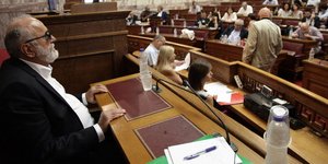 Κριτική στον Κουρουμπλή από βουλευτές του ΣΥΡΙΖΑ για τη ρύπανση - Φωτογραφία: EUROKINISSI/ΓΙΑΝΝΗΣ ΠΑΝΑΓΟΠΟΥΛΟΣ