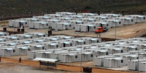Φωτιά στον προσφυγικό καταυλισμό του Κουτσόχερου/ Φωτογραφία: Eurokinissi